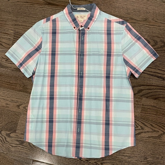 Man’s penguin half sleeve shirt in size L - Picture 1 of 3